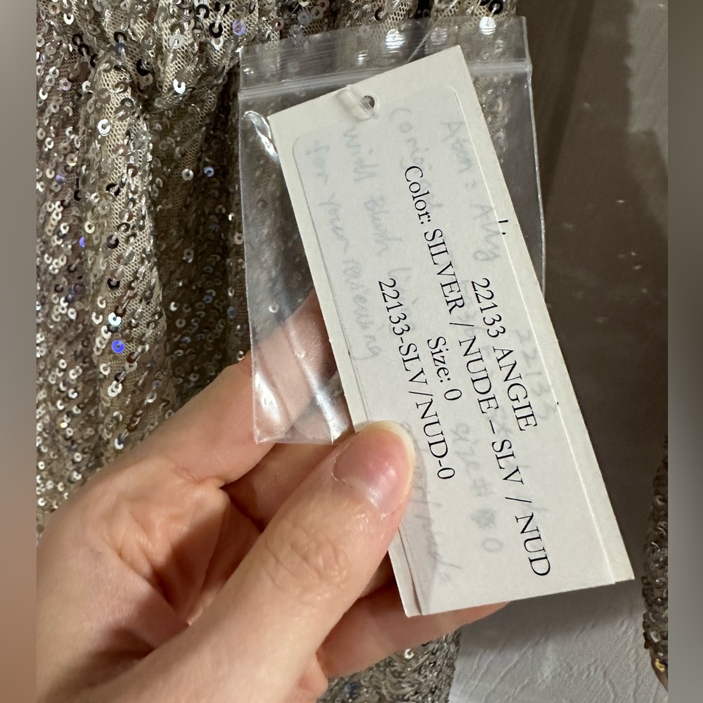 NEW Jenny Yoo New Year’s Eve Angie Dress in Silver Nude New Year’s Eve Dress - Picture 9 of 11